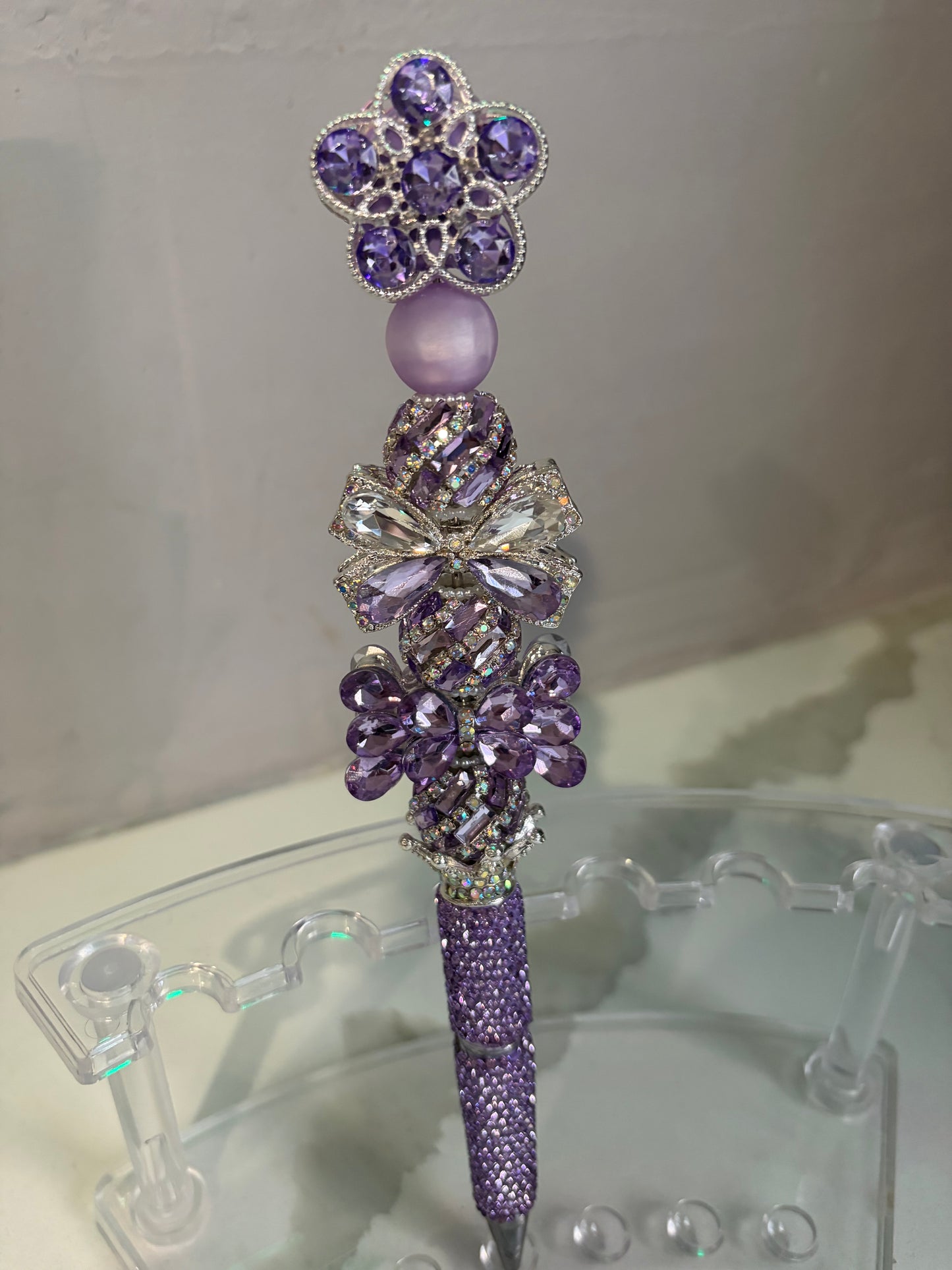 Lavender Amour Signature Bow Pen