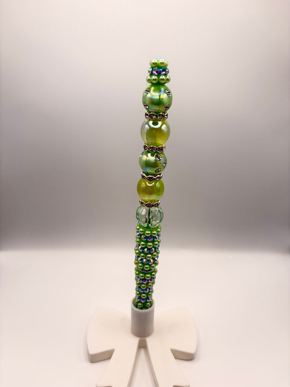Verdant Pearl Opulence Statement Pen