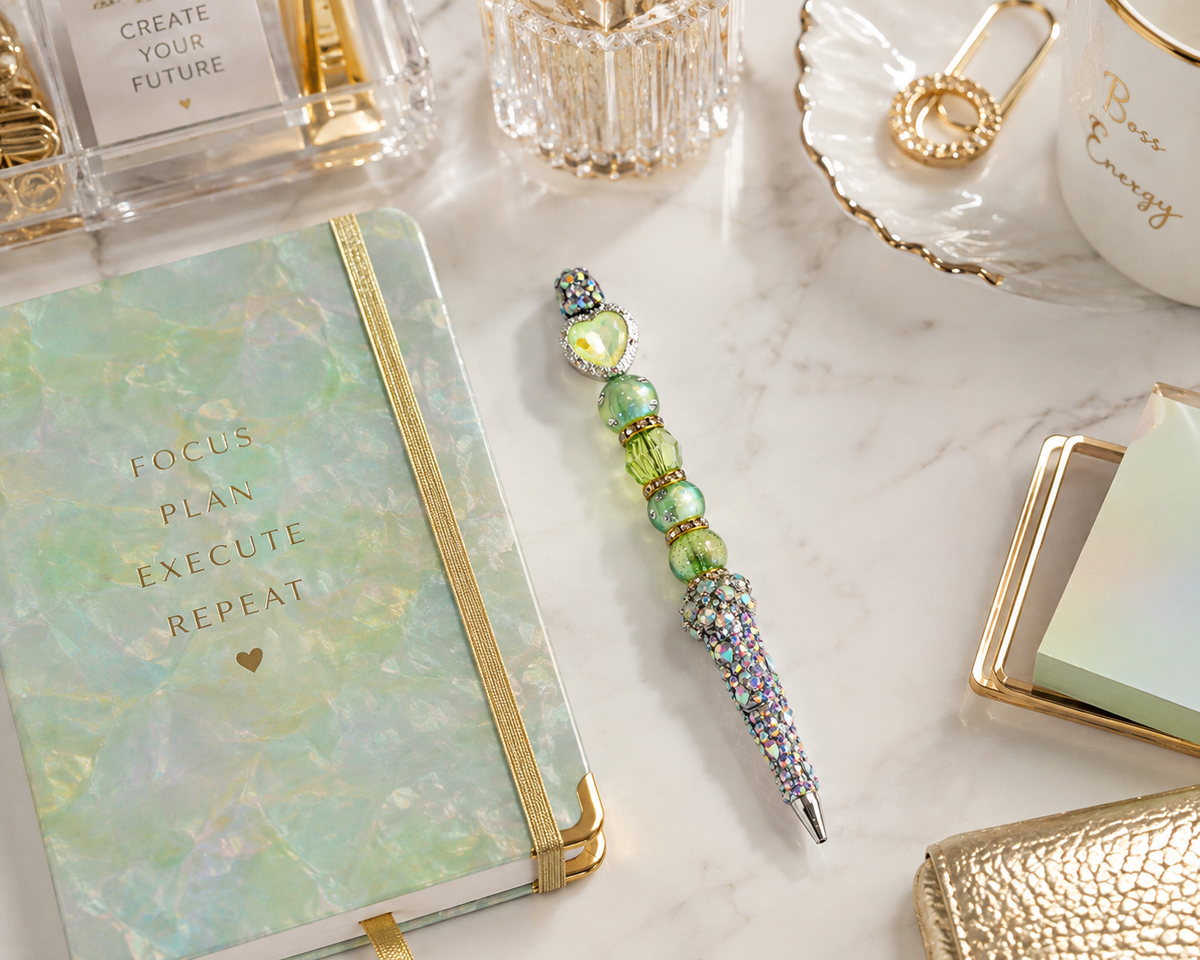 Gilded Envy Heart Statement Pen